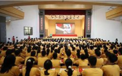 汲取伟大抗震救灾精神的精神养分和奋进力量刻苦学习